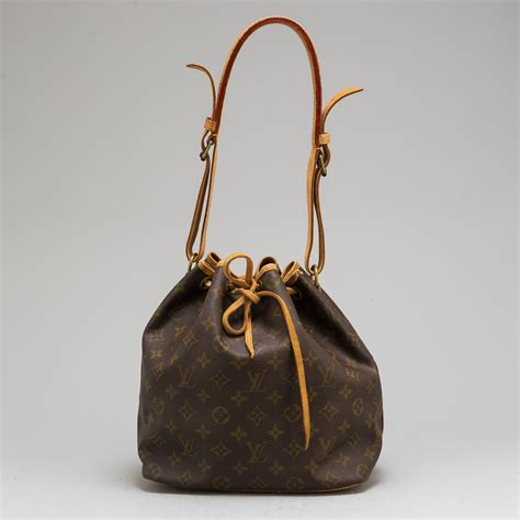 louis vuitton bag with draws|louis vuitton petit noe bag.